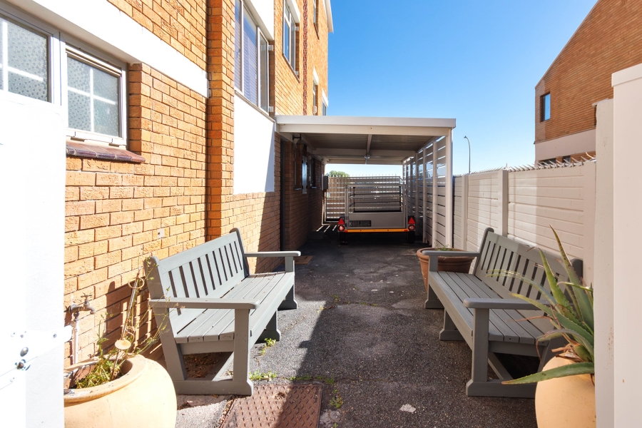 4 Bedroom Property for Sale in Gordons Bay Village Western Cape